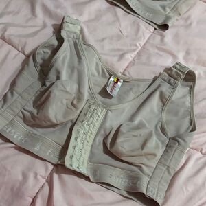 Women's Beige Front Closure Bra